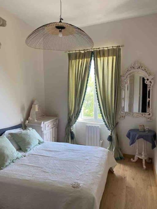 Peaceful Retreat In Drome Provencale Castel